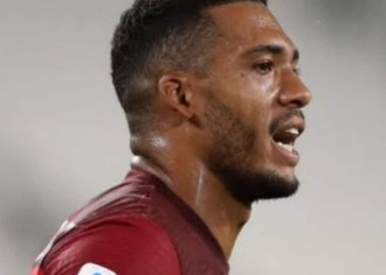Zagueiro revelado no Internacional e com passagens por Inter de Milão e Roma é oferecido ao Flamengo