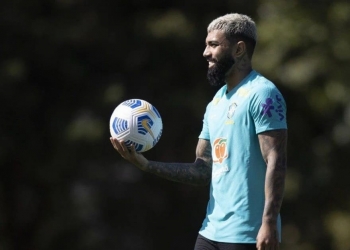 Gabigol treina normalmente com a Seleção Brasileira após polêmica ‘lesão’ constatada pela CBF que lhe tirou do Flamengo na Copa do Brasil