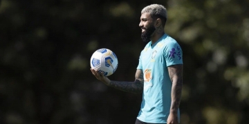 Gabigol treina normalmente com a Seleção Brasileira após polêmica ‘lesão’ constatada pela CBF que lhe tirou do Flamengo na Copa do Brasil