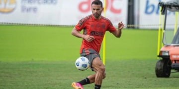 Thiago Maia pode voltar ao Flamengo contra o RB Bragantino no próximo sábado pelo Campeonato Brasileiro