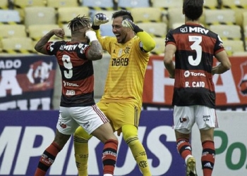 Site italiano diz que Juventus está interessado na contratação do goleiro Diego Alves junto ao Flamengo