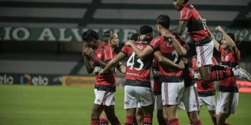 Flamengo deve receber proposta da Europa para a venda de atacante nos próximos dias, diz imprensa esportiva