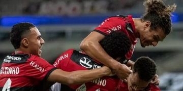 Flamengo ‘desbanca’ gigantes europeus e aparece na lista de maiores arrecadações com venda de jogadores na última janela de transferências