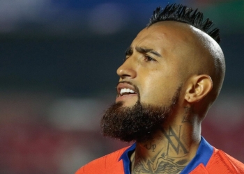Arturo Vidal diz querer jogar no Flamengo em entrevista após empate entre Chile e Uruguai: ‘Quem sabe no próximo ano venho para cá’