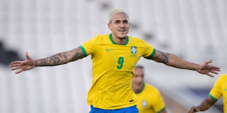 CBF propõe troca com o Flamengo como cartada final para a liberação de Pedro à Seleção Brasileira