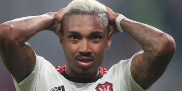 Chega ao fim a novela pela venda de Vitinho; Flamengo decide se aceita proposta milionária da Arábia Saudita