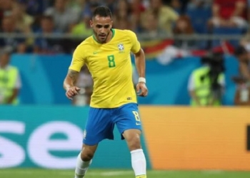 Flamengo segue de olho na contratação de Renato Augusto; atleta é bem visto pela diretoria do Rubro-Negro