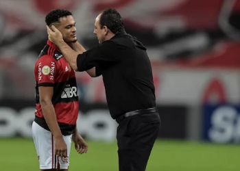 Flamengo toma decisão sobre venda de Rodrigo Muniz ao Atlético de Madrid; valores ofertados são milionários