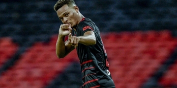 Al Nasr chega a acordo com Rodrigo Muniz pela venda junto ao Flamengo com salários de R$ 23 milhões