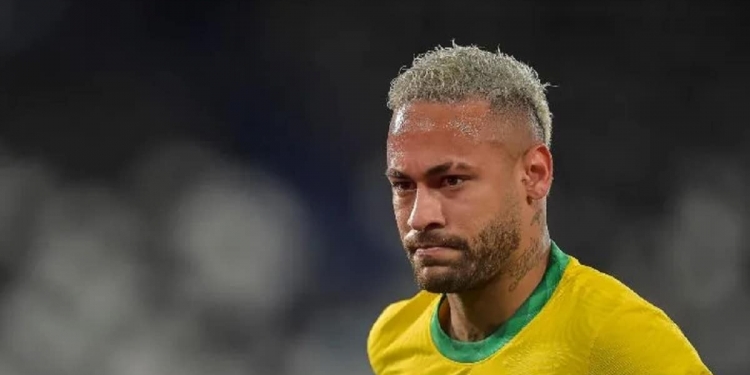 Parceiro de Neymar no PSG quer deixar a França e jogar no Flamengo, diz jornalista; salários são milionários