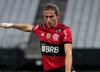 Filipe Luís fica livre para assinar pré-contrato com outro clube e abre as portas ao Boca Juniors: ‘Seria uma honra’