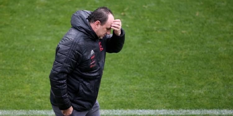 Flamengo define ‘Plano B’ para substituir Rogério Ceni caso negociações com Renato Gaúcho não avancem