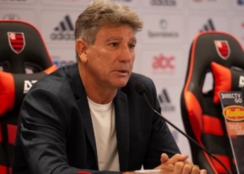 Em primeira coletiva, Renato Gaúcho se emociona, faz juras de amor e compara Flamengo à Seleção Brasileira
