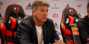 Em primeira coletiva, Renato Gaúcho se emociona, faz juras de amor e compara Flamengo à Seleção Brasileira
