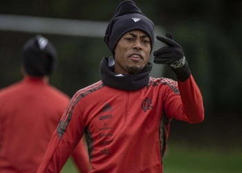 Renato Gaúcho sofre com desfalque de Bruno Henrique para a Libertadores; não há previsão para o retorno aos gramados