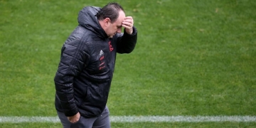 História bizarra dos bastidores do Flamengo vaza na web e diz que Rogério Ceni teve marmita furtada por segurança durante a madrugada