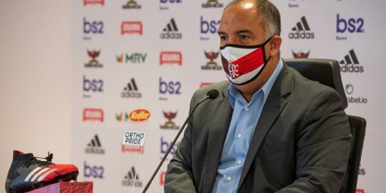 Flamengo recebe sondagem milionária do futebol italiano por zagueiro com potencialidade de ser usado por Renato Gaúcho