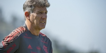 Defensor de Renato Gaúcho recebe proposta de R$ 40 milhões dos EUA e Flamengo deve aceitar a venda