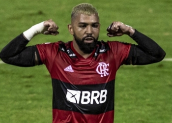 Ex-atacante do Flamengo alfineta Gabigol e diz que ‘camisa 9’ copiou sua comemoração: ‘Eu que inventei’