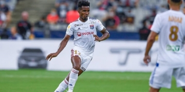 Lyon dá palavra final para proposta feita pelo Flamengo por Thiago Mendes; jogador está em viagem ao Brasil