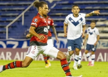 Benfica insiste na contratação de Willian Arão; jogador do Flamengo é sonho antigo de Jorge Jesus