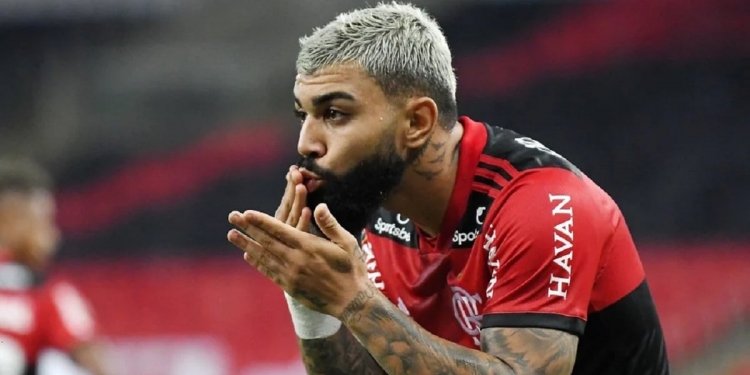 Comentarista sugere que Gabigol não troque o Flamengo pela Europa; torcedores se preocupam com possíveis sondagens