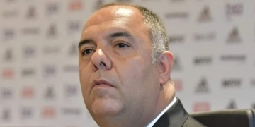 Renato Gaúcho não se empolga e zagueiro deve ser dispensado pela diretoria nos próximos meses