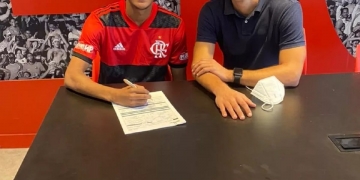 Flamengo anuncia contratação de meio-campista com validade até 2023; negócio gira ao redor dos R$ 300 milhões