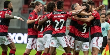 Melhores momentos: com brilho de Michael e artilharia de Vitinho, Flamengo goleia o Defensa y Justicia e avança na Libertadores