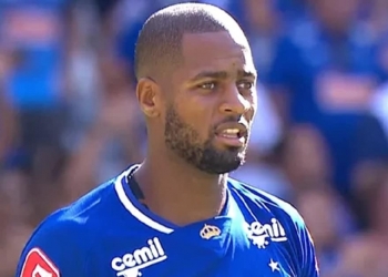 Dedé rompe o silêncio e fala sobe procura do Flamengo nos bastidores para a sua contratação
