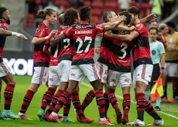 Embalado por goleadas e com jogos a menos, Flamengo é matematicamente o favorito ao título do Brasileirão
