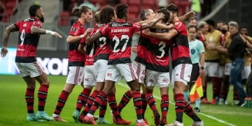 Embalado por goleadas e com jogos a menos, Flamengo é matematicamente o favorito ao título do Brasileirão