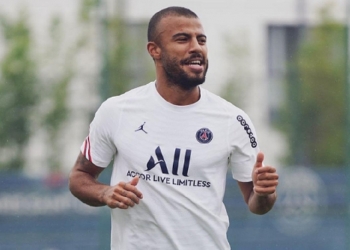 PSG define valores para vender Rafinha Alcântara ao Flamengo; jogador não tem espaço na França e é rubro-negro assumido