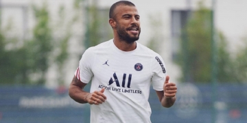 PSG define valores para vender Rafinha Alcântara ao Flamengo; jogador não tem espaço na França e é rubro-negro assumido
