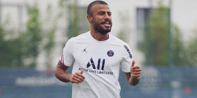 PSG define valores para vender Rafinha Alcântara ao Flamengo; jogador não tem espaço na França e é rubro-negro assumido