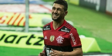 Milan quer pagar 18 milhões de euros para tirar Arrascaeta do Flamengo, diz jornal italiano