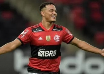 Vendido! Clube inglês compra Rodrigo Muniz em definitivo e encerra novela no Flamengo