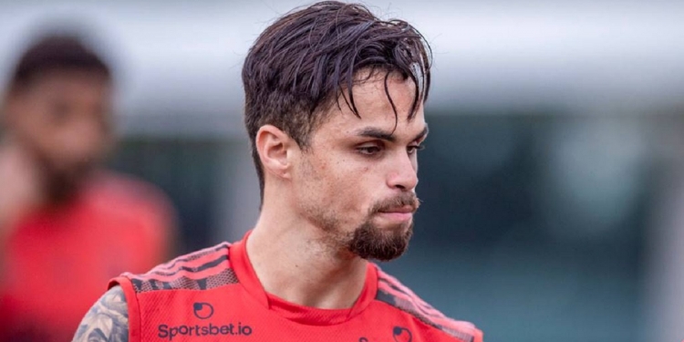 Michael fala sobre pedido de rescisão com o Flamengo: ‘pedi para ele me mandar embora, rescindir meu contrato’
