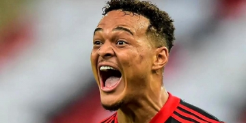 Amarelou? Fulham não cumpre acordo, desiste da contratação de Rodrigo Muniz e muda a oferta ao Flamengo