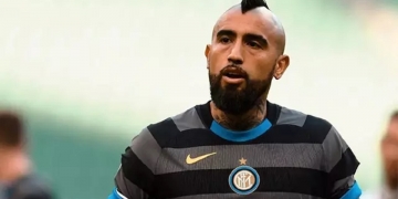 Flamengo inicia conversas oficiais com Arturo Vidal como reforço de Renato Gaúcho para a temporada, diz jornalista português