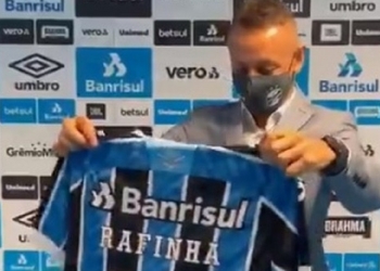Rafinha vira alvo de memes após sorteio colocar Flamengo e Grêmio em confronto na Copa do Brasil