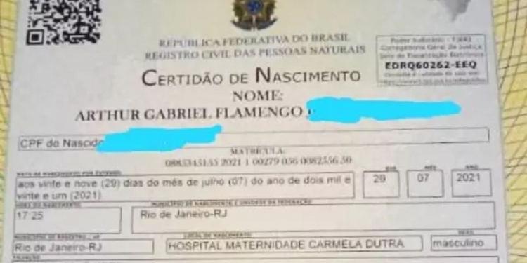 Pai fanático registra a criança com ‘Flamengo’ no nome, além de homenagens a Zico e Gabigol