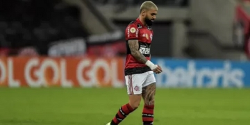 Árbitro relata ironia de Gabigol e xingamentos com gestos obscenos de criança na torcida do Flamengo
