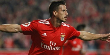 Time da Espanha dá chapéu no Flamengo e contrata meio-campista do Benfica que estava nos planos do Rubro-Negro