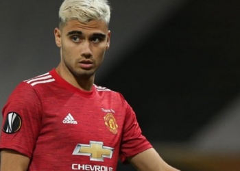 Torcida do Flamengo invade as redes sociais de Andreas Pereira, do Manchester United, após rumores de negociação