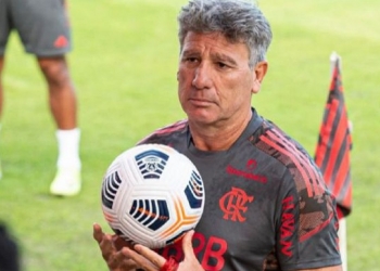 Zagueiro titular de Renato Gaúcho é diagnosticado com virose e vira desfalque de última hora no Brasileirão