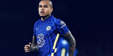 Kenedy é infectado pelo coronavírus, cancela voo ao Brasil e frustra planos do Flamengo