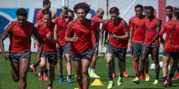 Flamengo tem mais um jogador com Covid-19. número de atletas infectados chega a quatro e dispara alerta vermelho no Ninho do Urubu