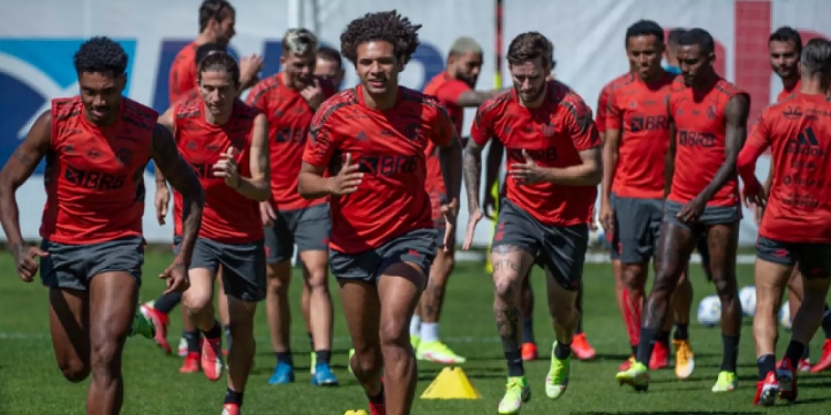 Flamengo tem mais um jogador com Covid-19. número de atletas infectados chega a quatro e dispara alerta vermelho no Ninho do Urubu