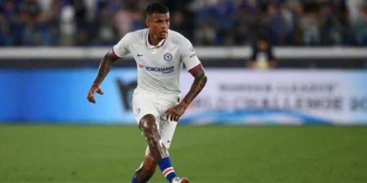 Flamengo já tem data para a estreia de Kenedy; jogador desembarca na Gávea vindo do Chelsea